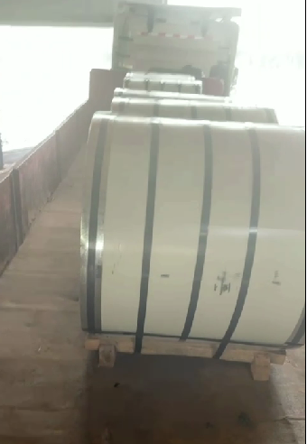 寶鋼黃石彩涂卷版